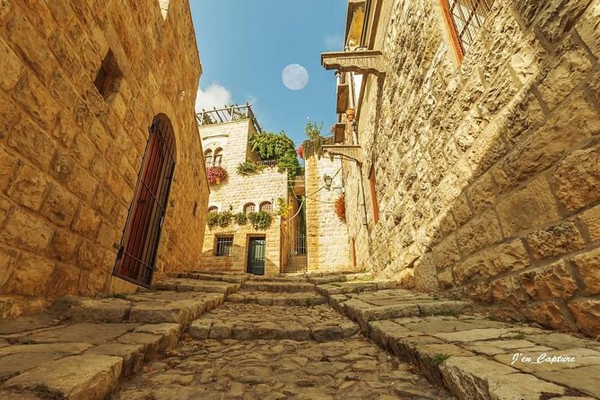Beirut, Beiteddine & DeirElQamar Day Trip-With Lunch(4G on Board) - The guide factor: why names like Jack and Georgette matter