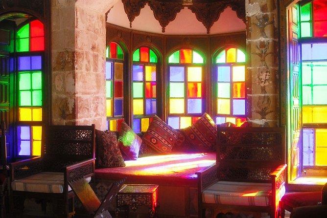 Beirut, Beiteddine & DeirElQamar Day Trip-With Lunch(4G on Board) - Transportation, group size, and comfort during a 9-hour loop