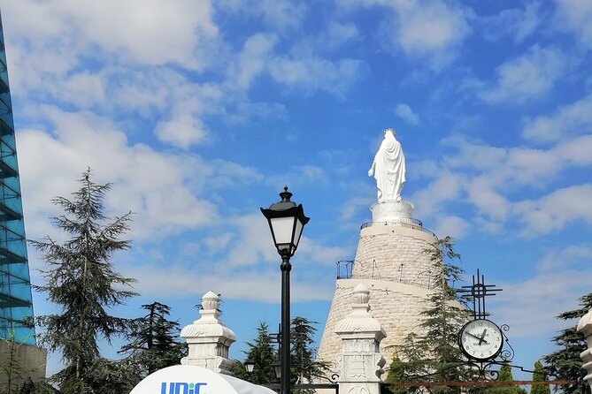 Guided Semi-Private Tour to Jeita, Harissa & Byblos - Jeita Grotto: The Cave Route That Actually Changes Perspective