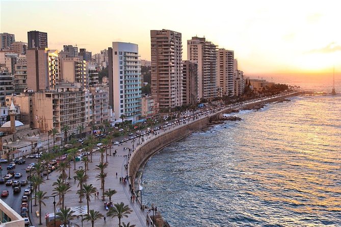 Private Beirut City Tour with Boat Ride at Raouche Rock - Mohammad Al-Amin Mosque: Seeing the Church and Cross Together