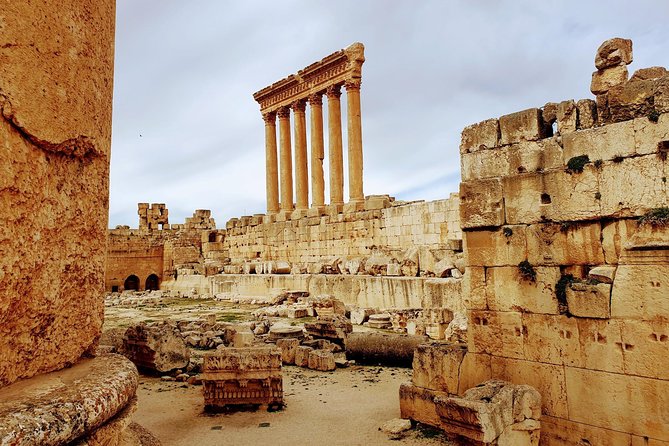 Sightseeing all-inclusive Private Tour to Baalbek and Ksara - Sayyida Khawla Shrine: a fast stop with big meaning