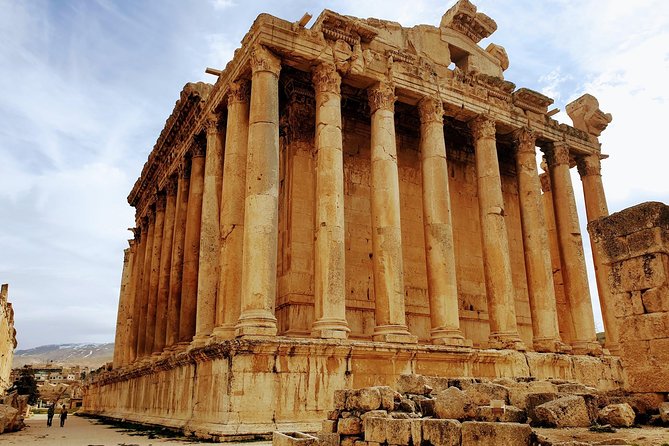 Sightseeing all-inclusive Private Tour to Baalbek and Ksara - The Stone of the Pregnant Woman: why one monolith can feel endless